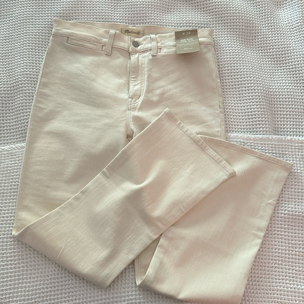 NWT Madewell Mid-Rise Kick Out Crop Jeans